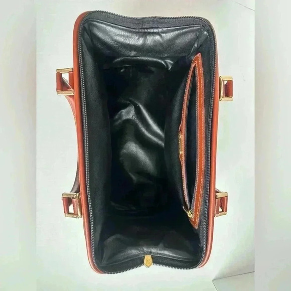 Authentic FENDI Pecan Top Handle Boston Bag Vintage handbag beautiful w/COA - Picture 14 of 17